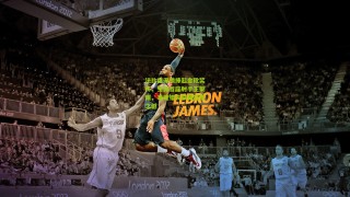 星空体育app：法比奥深情捧起金靴奖杯，生涯首座射手王荣耀，难掩错失联赛冠军之憾