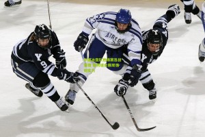 星空体育下载：中国冰壶队世锦赛首战告捷 新秀组合展现强劲实力